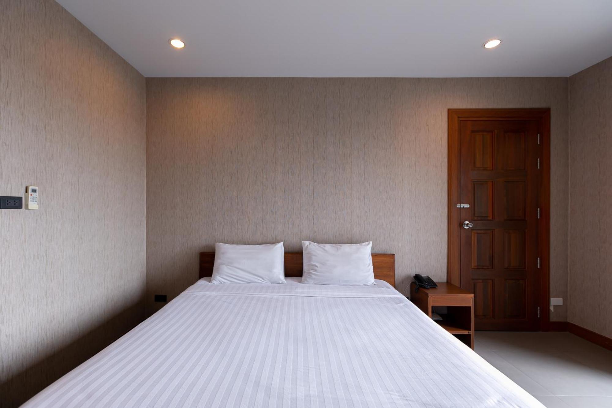 Farthai Residencia Phan Thong Exterior foto
